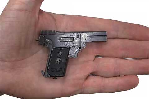 Forgotten Weapons: The World’s Smallest Pistol