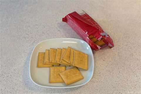 Crackers’ Lifespan: Do Crackers Go Bad?