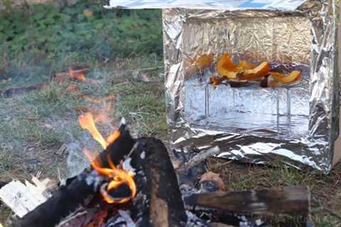 DIY Reflector Oven From Cardboard Boxes