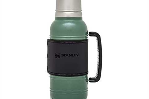 Stanley 10-09840-001 The Quadvac™ Thermal Bottle Hammertone Green 1.5QT / 1.4L - The Camping..