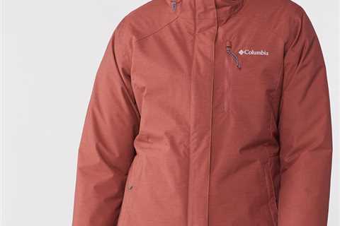 8 Best Women’s Ski Jackets for 2024