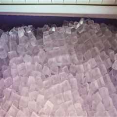 How A Commercial Ice Maker In Houston, TX Pairs Perfectly With Your Shelf Stable Food Staples