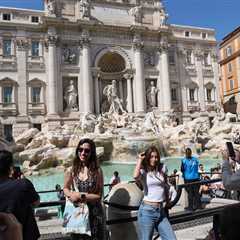 Tourist Damaged Florence’s ‘Fountain of Neptune’ After Being Peer Pressured To Grope It